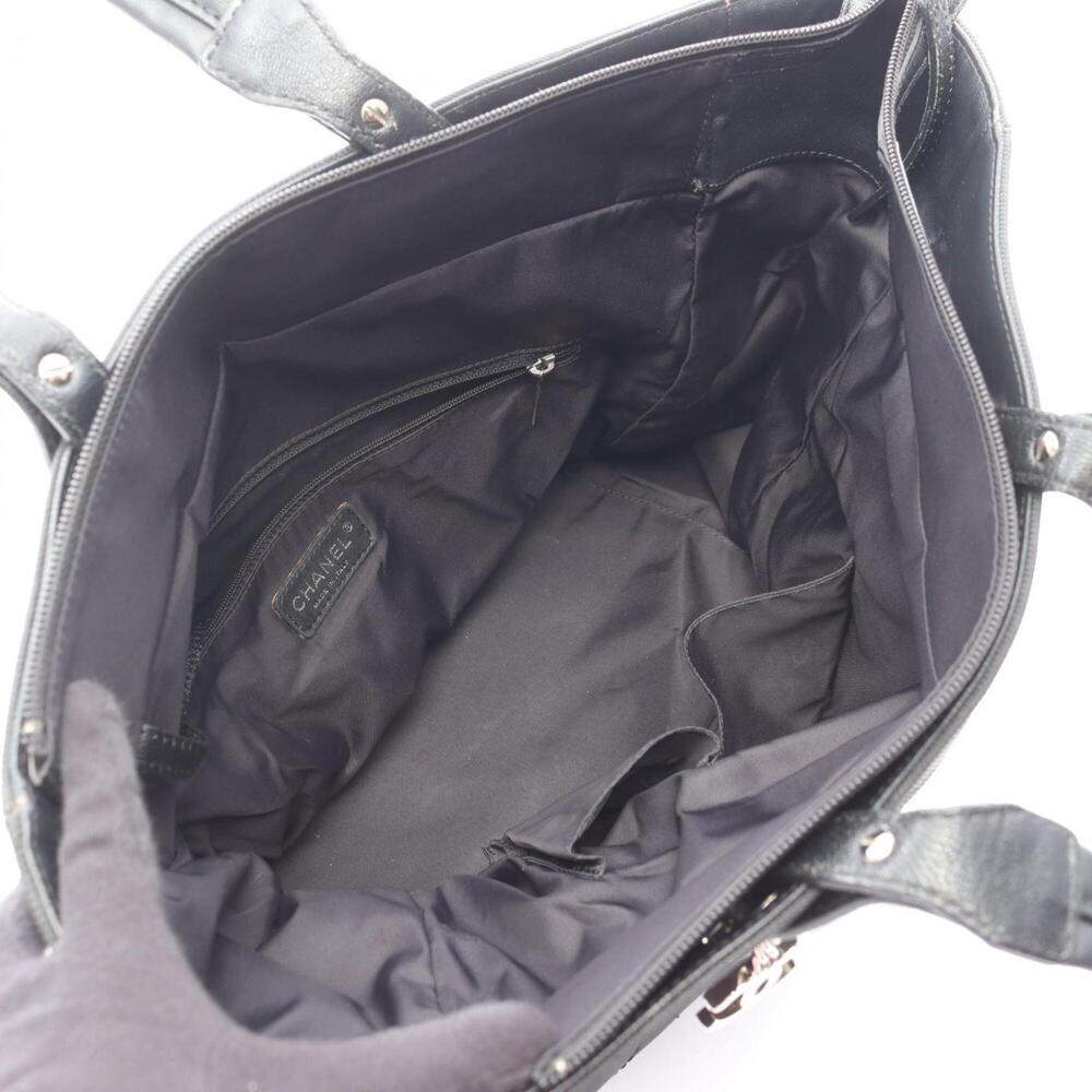 CHANEL Black Leather Tote Bag - Picture 3 of 15